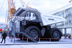 2016 April Messebesuch Bauma